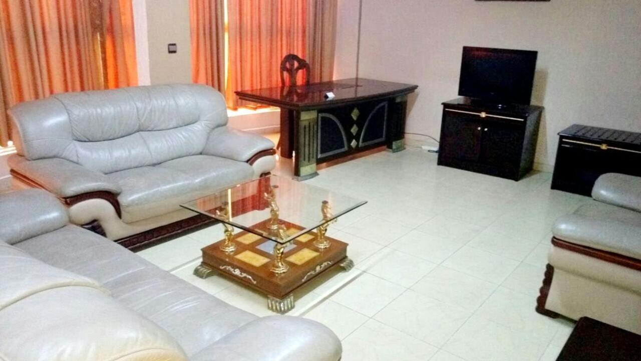 Riviera Hotel Benin Котону Экстерьер фото