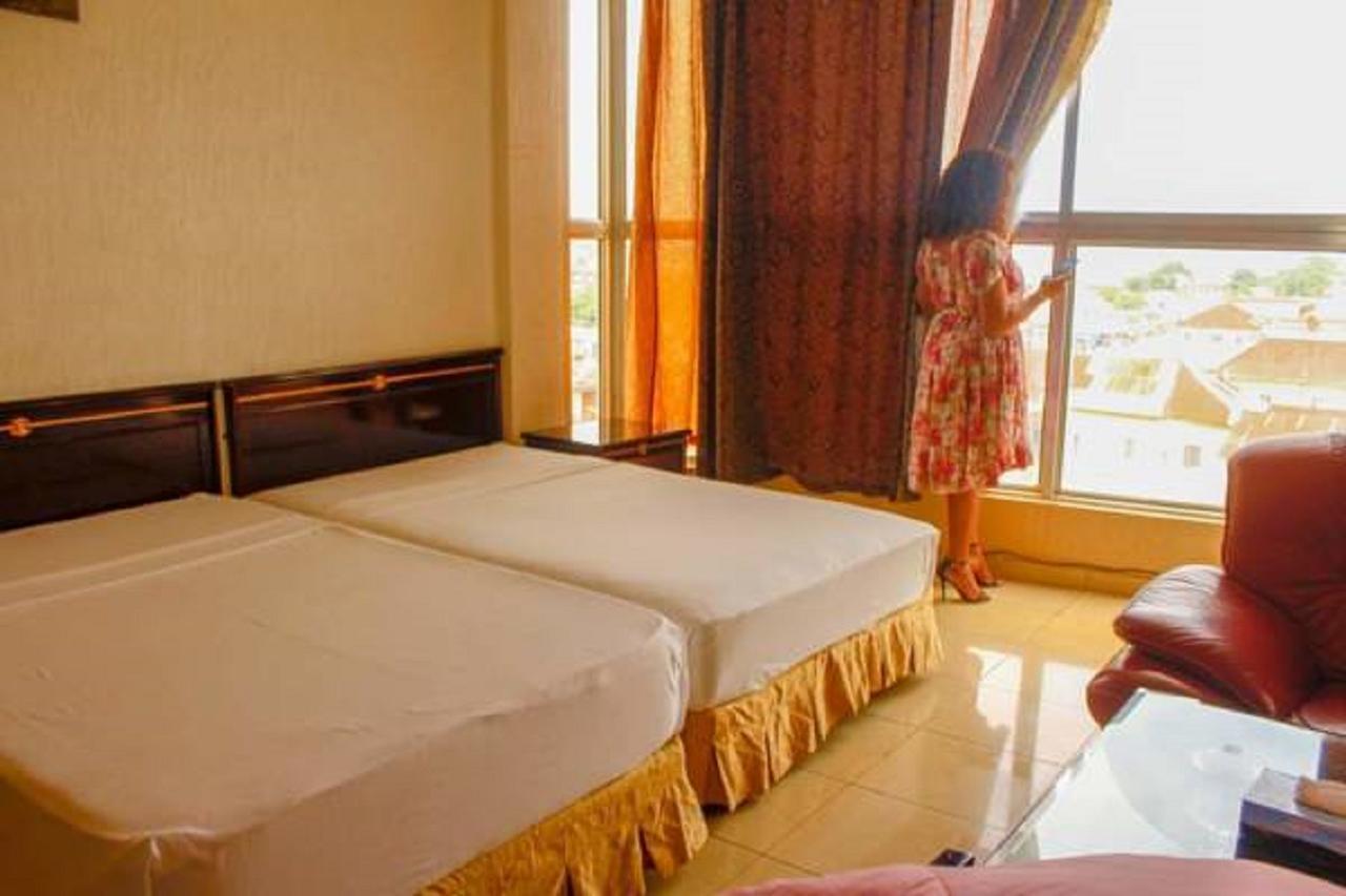Riviera Hotel Benin Котону Экстерьер фото