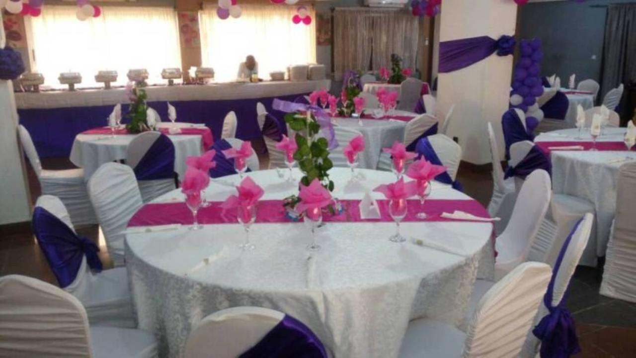 Riviera Hotel Benin Котону Экстерьер фото
