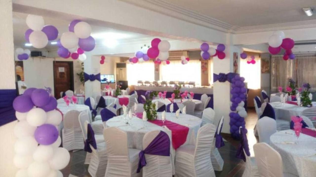 Riviera Hotel Benin Котону Экстерьер фото
