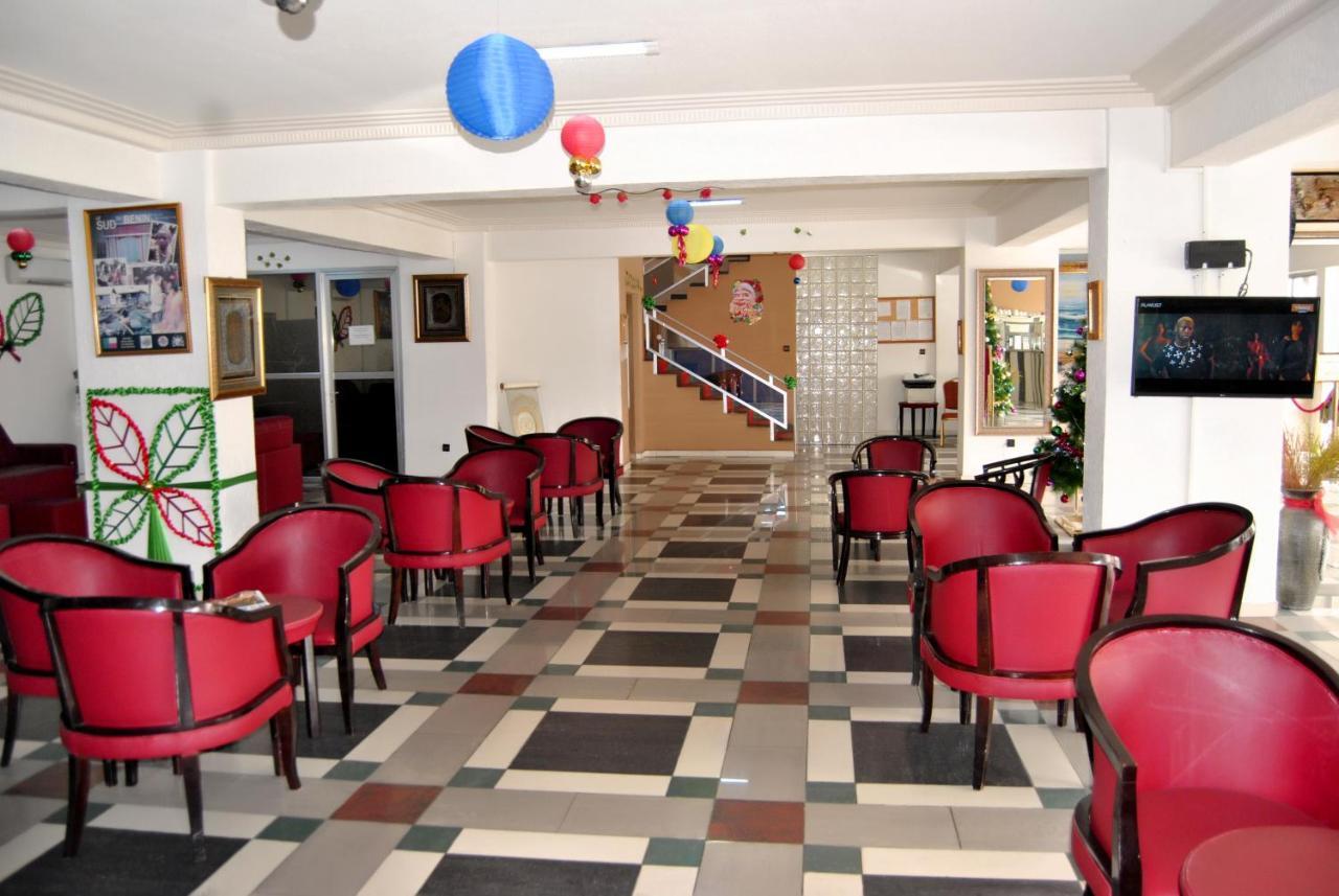 Riviera Hotel Benin Котону Экстерьер фото