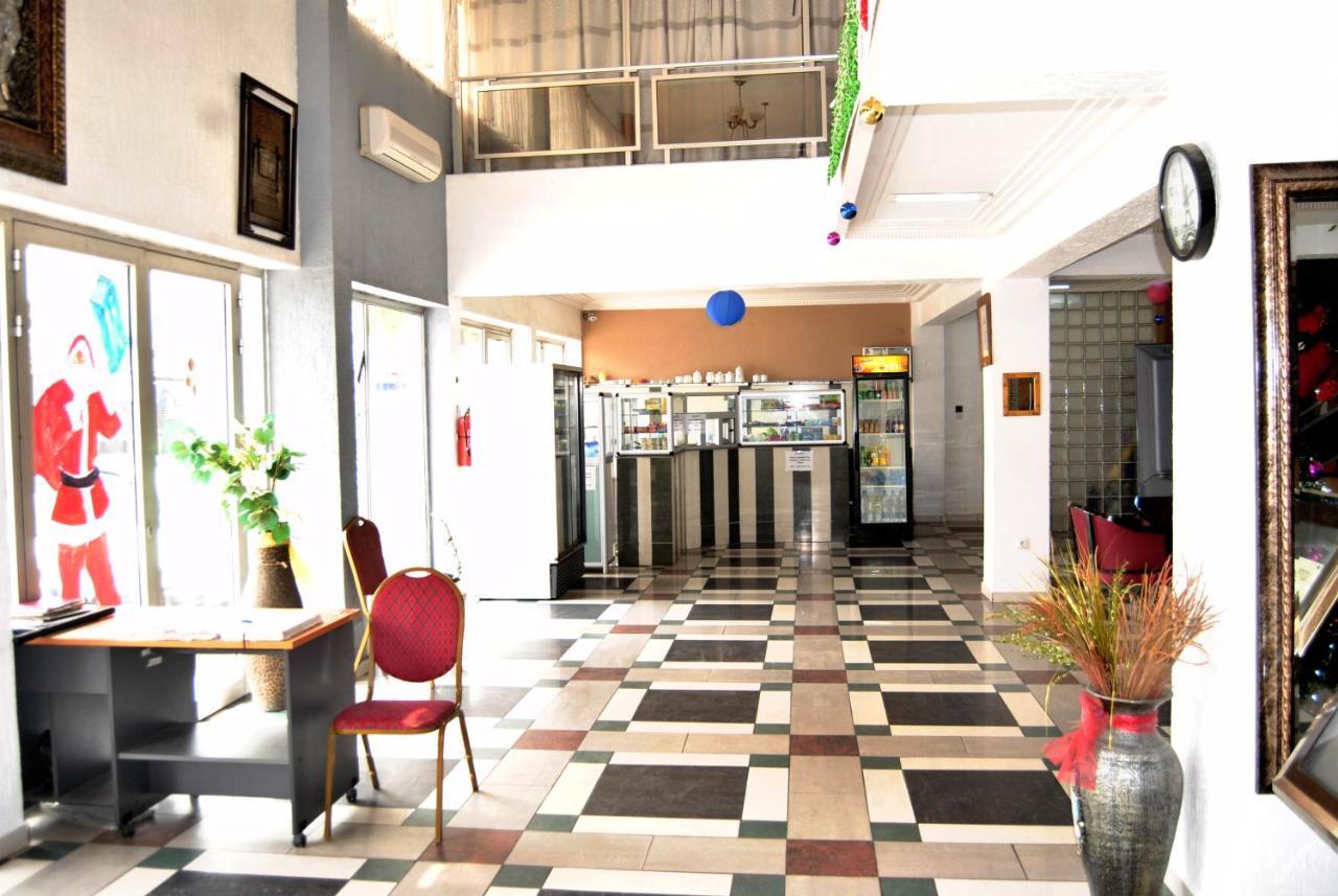 Riviera Hotel Benin Котону Экстерьер фото